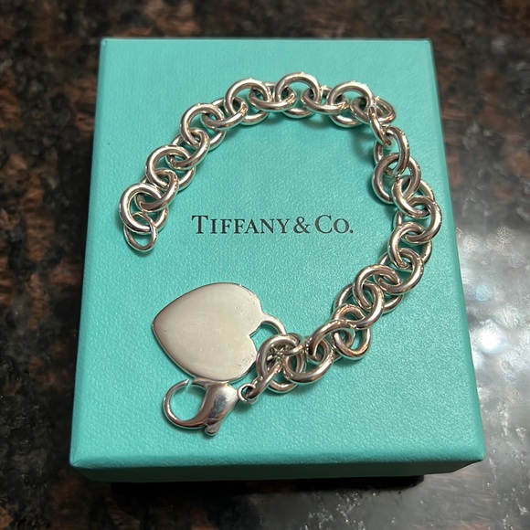 Tiffany & Co. Jewelry - Heart Tag Charm Tiffany Bracelet